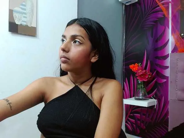 Live sex webcam photo for dulce-little #276801531