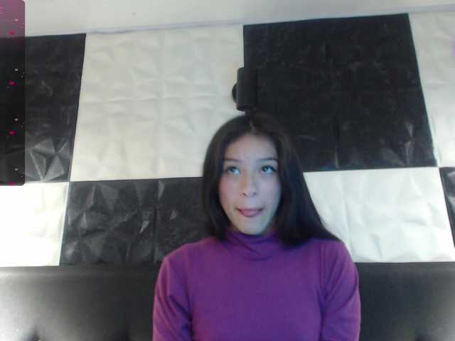 Live sex webcam photo for dulce-pink69 #276833017