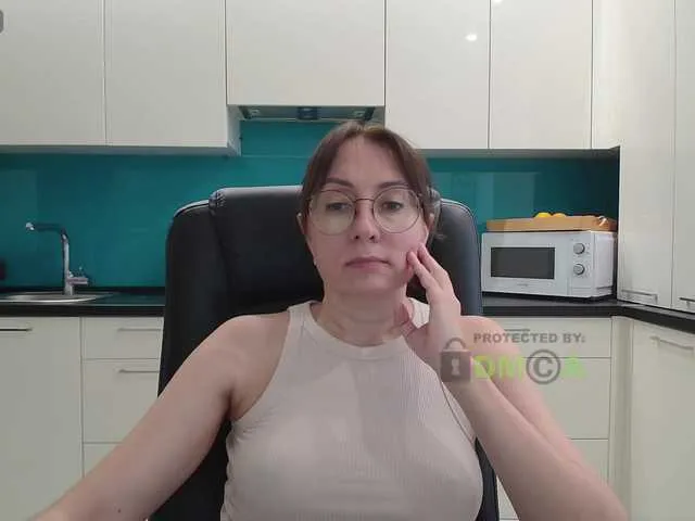 Live sex webcam photo for dulcesiomar8 #290292405