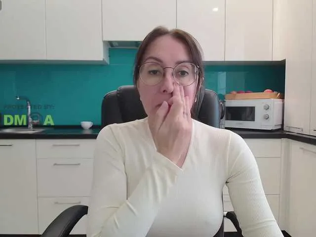 Live sex webcam photo for dulcesiomar8 #290560961