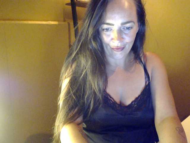 Live sex webcam photo for dutchmilf #276261684