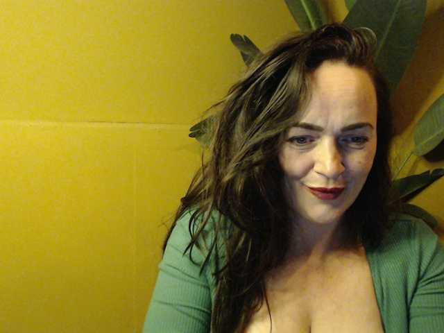 Live sex webcam photo for dutchmilf #277697226