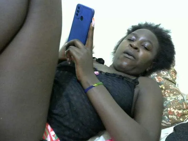 Live sex webcam photo for ebony-stella #276497265