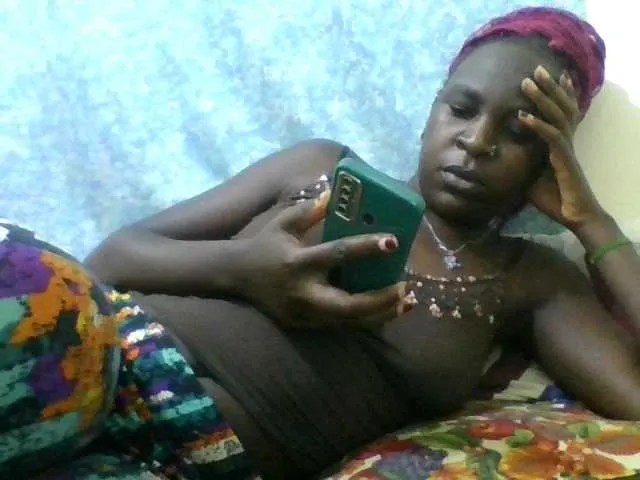 Live sex webcam photo for ebony-stella #277285874