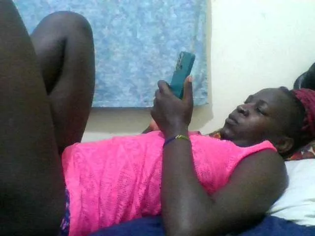 Live sex webcam photo for ebony-stella #277341277