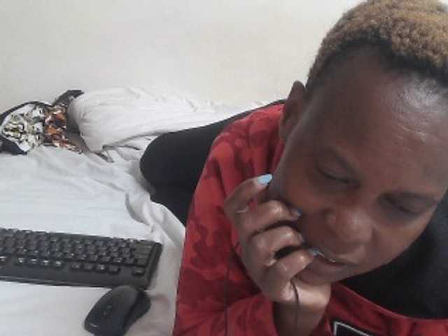 Live sex webcam photo for ebonyQueen67 #278160607