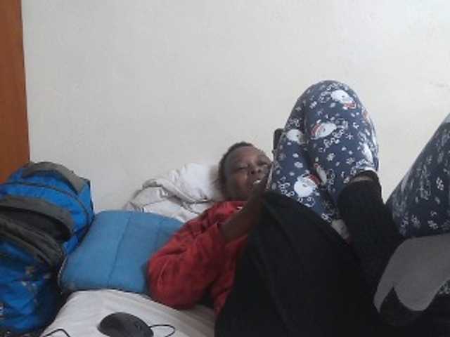 Live sex webcam photo for ebonyQueen67 #278200527