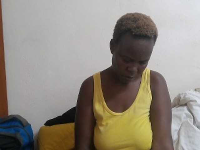 Live sex webcam photo for ebonyQueen67 #278208722