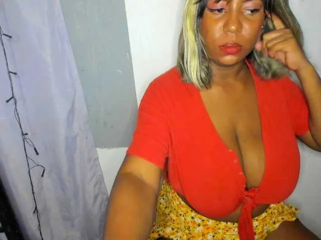 Live sex webcam photo for ebonycarolina #275842485