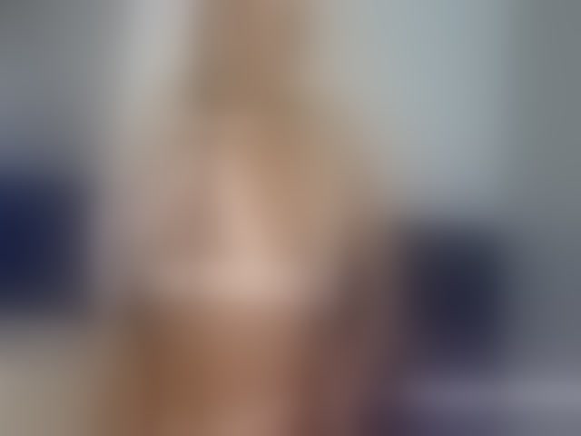 Live sex webcam photo for ebonydreams01 #294267281