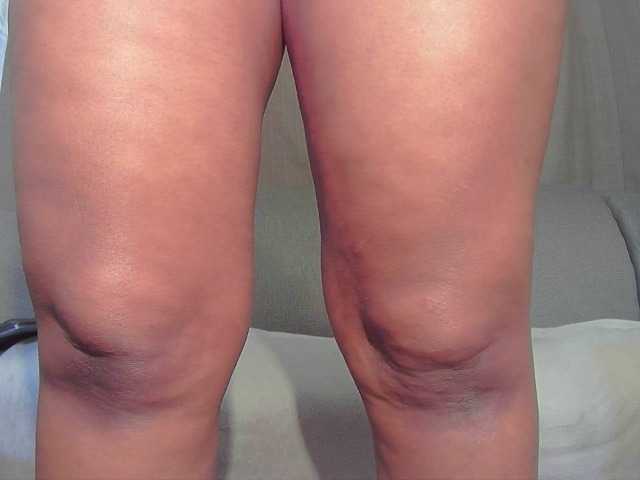 Live sex webcam photo for ebonysupegirl #274389380