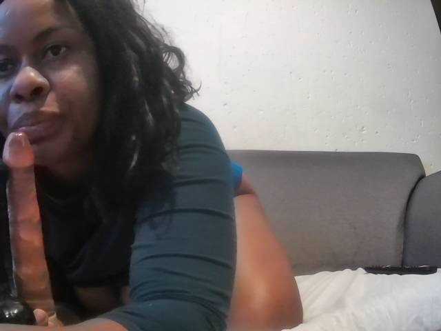 Live sex webcam photo for ebonysupegirl #278099078