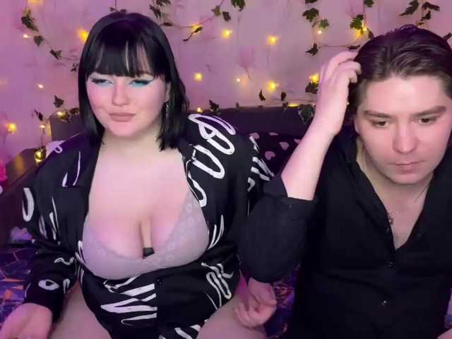 Live sex webcam photo for ed-melissa #275590200