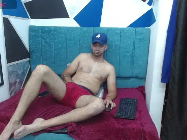 Live sex webcam photo for eddie-john18 #277453067