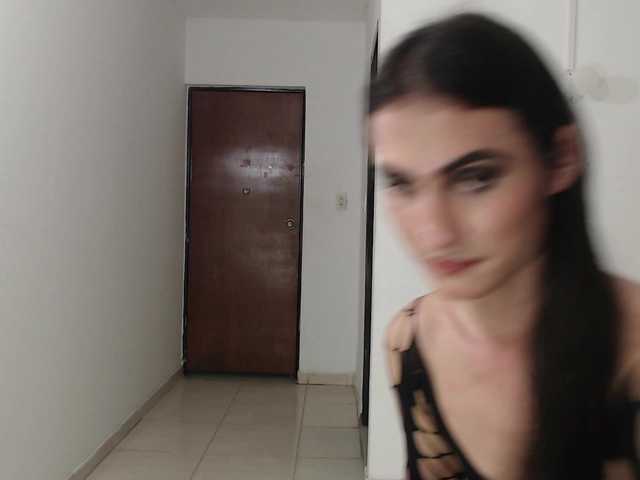 Live sex webcam photo for eddy-pervert4 #275579920