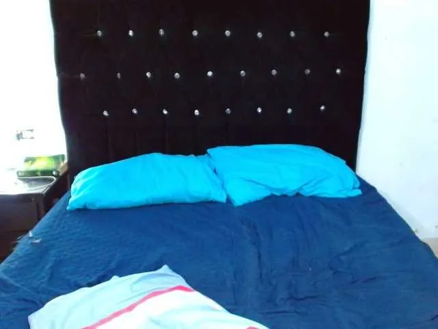 Live sex webcam photo for edithxxx1 #289793520