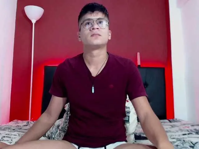 Live sex webcam photo for eiden-allenx1 #274086829