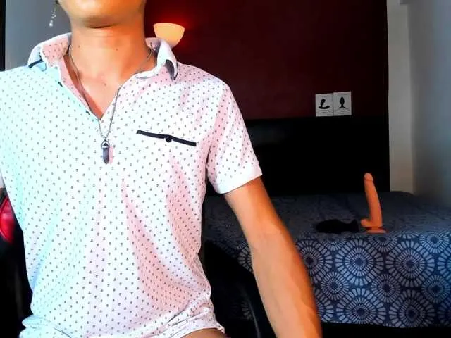 Live sex webcam photo for eiden-allenx1 #275864386