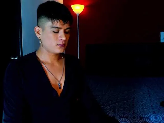 Live sex webcam photo for eiden-allenx1 #275949480