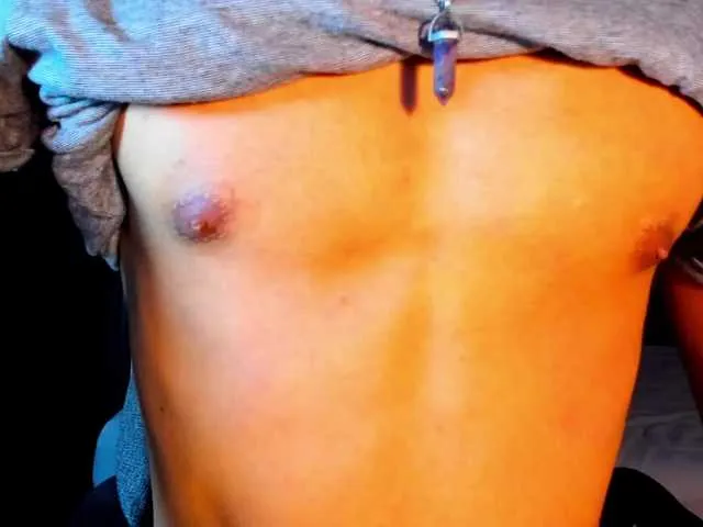 Live sex webcam photo for eiden-allenx1 #276079909