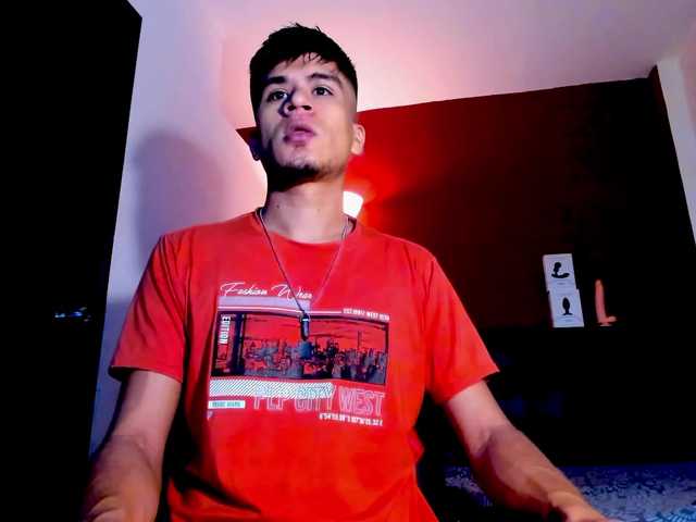 Live sex webcam photo for eiden-allenx1 #277124079