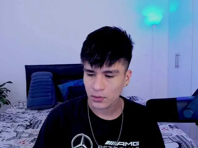 Live sex webcam photo for eiden-allenx1 #290896924