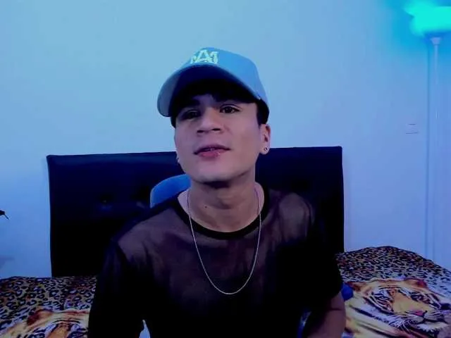 Live sex webcam photo for eiden-allenx1 #290966048