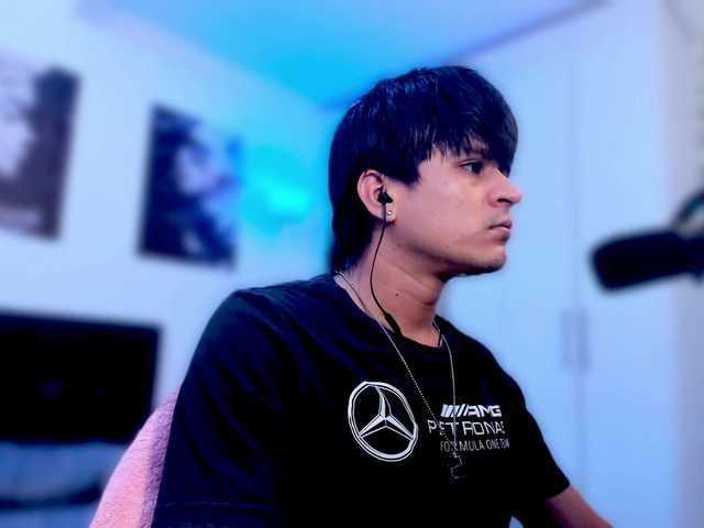 Live sex webcam photo for eiden-allenx1 #292056073