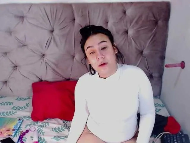 Live sex webcam photo for eileenadamscl #274585314