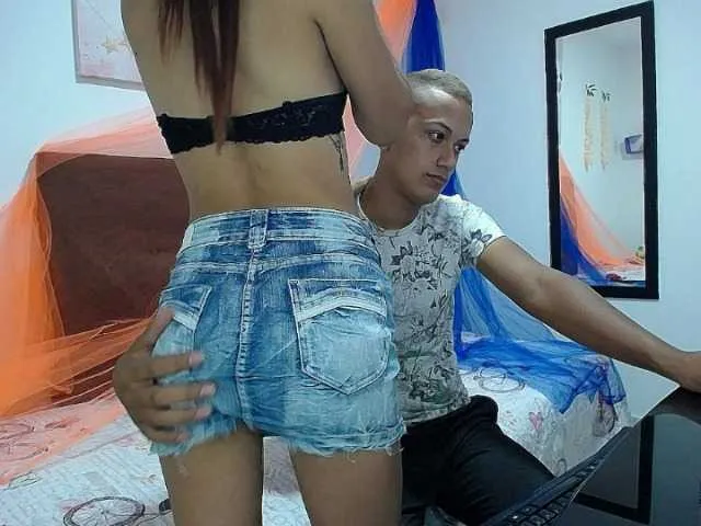 Live sex webcam photo for eilen-n-darel #273179705