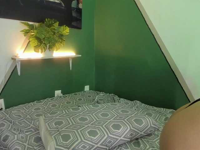 Live sex webcam photo for ela-cute #275961698