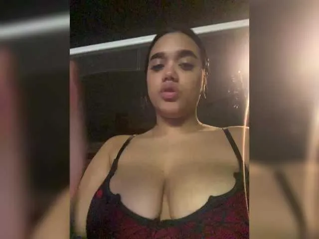 Live sex webcam photo for ela-endez #290907248