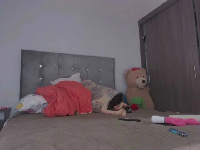 Live sex webcam photo for electrasex #277239540