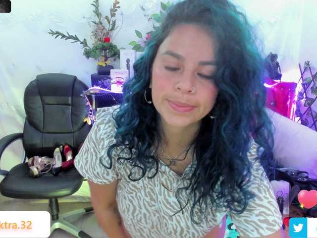 Live sex webcam photo for elektra-32 #276446241