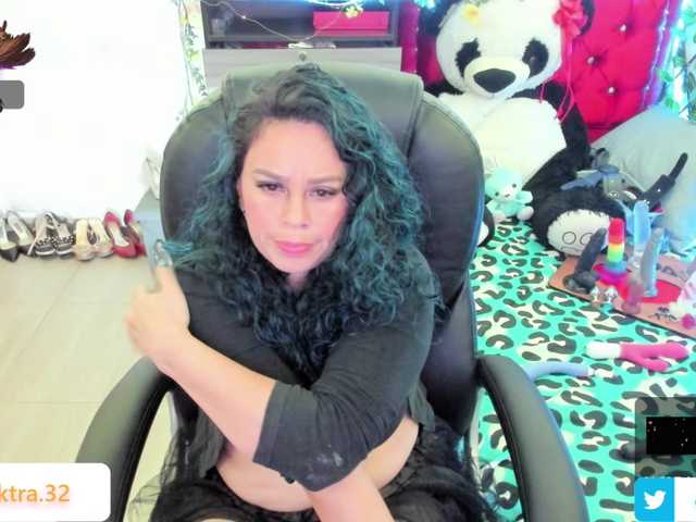 Live sex webcam photo for elektra-32 #276569311