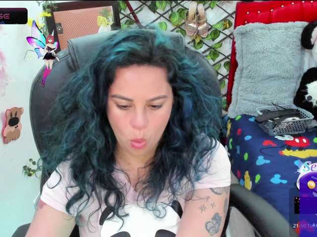 Live sex webcam photo for elektra-32 #277199142
