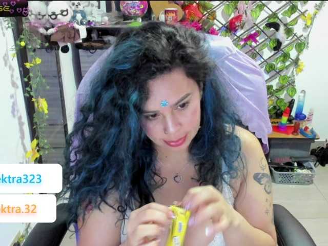 Live sex webcam photo for elektra-32 #277910827