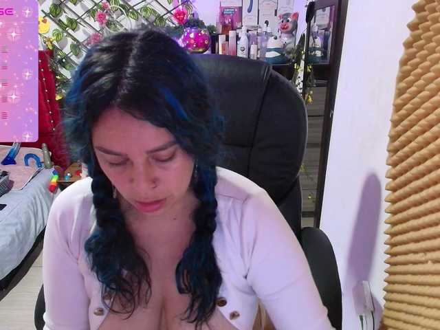 Live sex webcam photo for elektra-32 #289927742