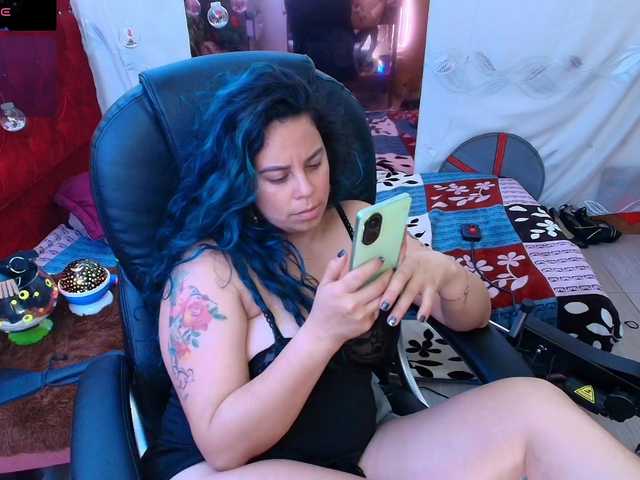 Live sex webcam photo for elektra-32 #290286387