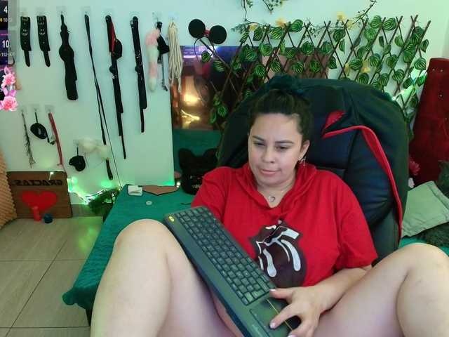 Live sex webcam photo for elektra-32 #291724746