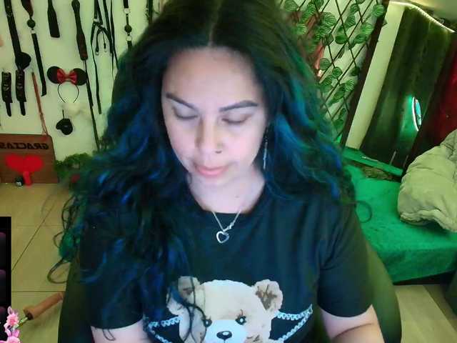 Live sex webcam photo for elektra-32 #291835837