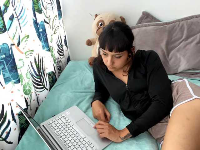 Live sex webcam photo for elektradoll29 #277798964