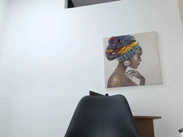 Live sex webcam photo for elensweet18 #273324455