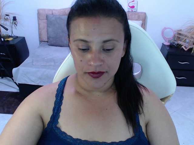 Live sex webcam photo for eliana-bbw #275601281