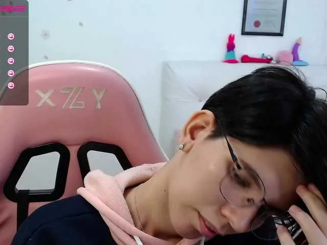 Live sex webcam photo for eligos069 #273500708