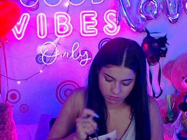 Live sex webcam photo for EliJass #272760899