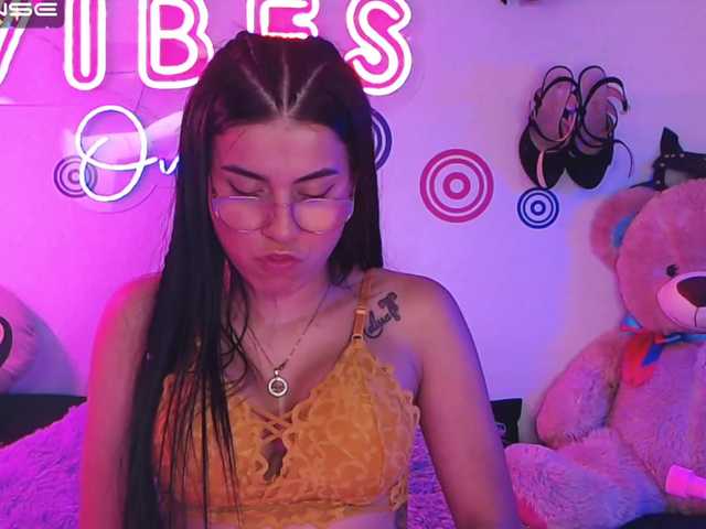 Live sex webcam photo for EliJass #273271716