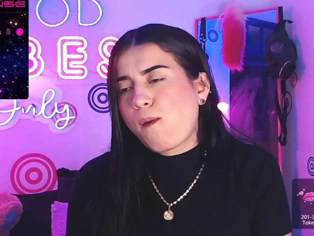 Live sex webcam photo for EliJass #273878965