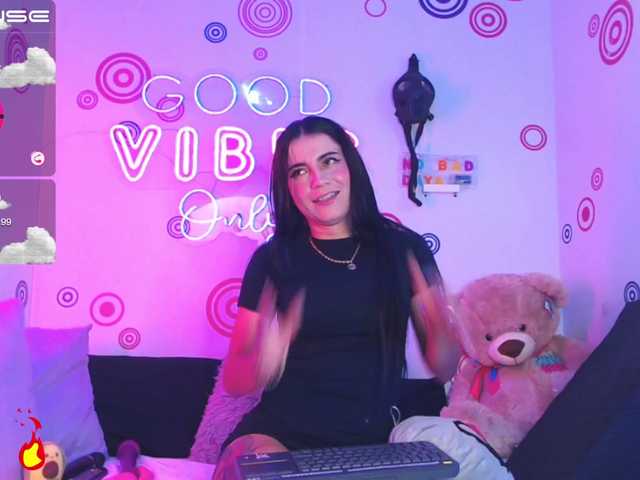 Live sex webcam photo for EliJass #274457854