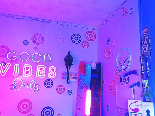 Live sex webcam photo for EliJass #274636589